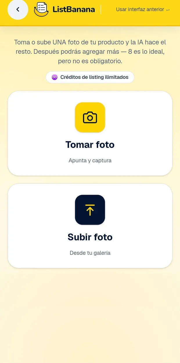 Pantalla real de la app: opciones Tomar foto y Subir foto desde tu galería